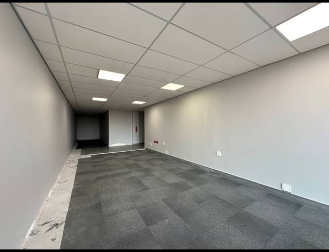 396.50M² OFFICE TO LET IN IRENE